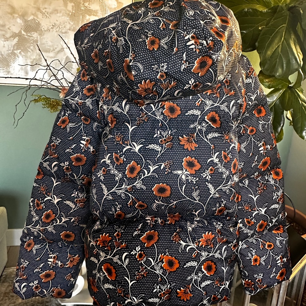 Tory Sport Puffer Jacket - Picture 4 of 6